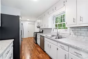 3755 Creekwood Dr, Loganville, GA 30052 - Photo 17