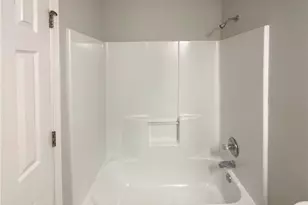 3986 Pinedale Ln, Gainesville, GA 30507 - Photo 15