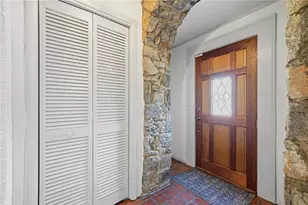 761 E Morningside Dr NE, Atlanta, GA 30324 - Photo 3