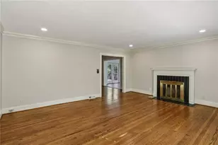 22 Peachtree Hills Ave NE, Atlanta, GA 30305 - Photo 5
