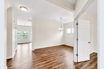 1530 Avalon Creek Road, Sugar Hill, GA 30518 - Photo 7