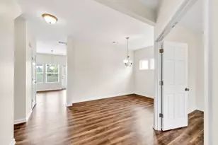 1530 Avalon Creek Rd, Sugar Hill, GA 30518 - Photo 7