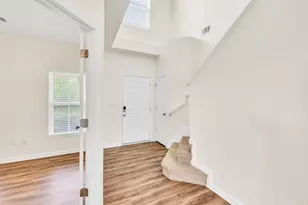 1530 Avalon Creek Rd, Sugar Hill, GA 30518 - Photo 9