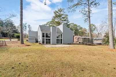 4047 Meadow Way, Marietta, GA 30066 - Photo 31