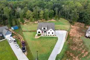 240 Oakwood Dr, Commerce, GA 30529 - Photo 51