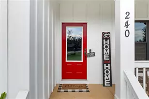 240 Oakwood Dr, Commerce, GA 30529 - Photo 3