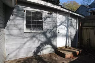 1384 Womack Ave, Atlanta, GA 30344 - Photo 25