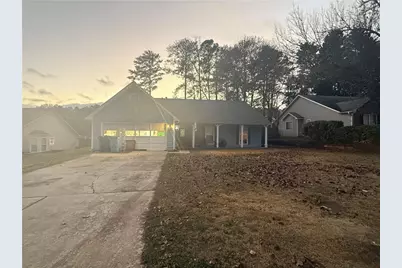 2371 Bankston Circle, Snellville, GA 30078 - Photo 3