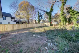 1051 Harwell St NW, Atlanta, GA 30314 - Photo 25