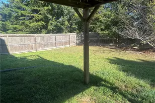 7295 Madison Cir, Union City, GA 30291 - Photo 25