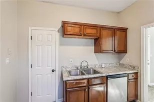 1450 St Francis Ave, Atlanta, GA 30344 - Photo 13