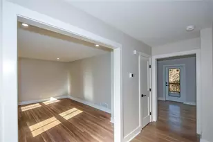 1610 Chateau Dr, Atlanta, GA 30338 - Photo 3