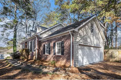 4521 S Roberts Drive, Sugar Hill, GA 30518 - Photo 3