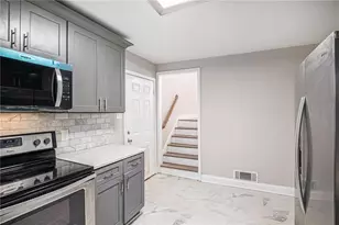 4521 S Roberts Dr, Sugar Hill, GA 30518 - Photo 13