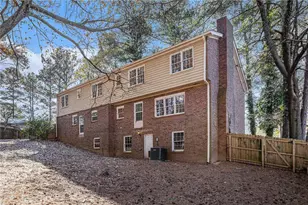 4521 S Roberts Dr, Sugar Hill, GA 30518 - Photo 33