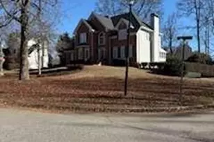 4355 Chatuge Dr, Buford, GA 30519 - Photo 3