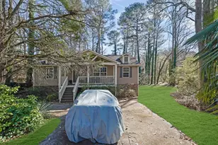 108 Jennifer Ln NW, Lilburn, GA 30047 - Photo 3