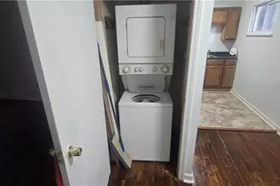 2596 Dale Creek Dr NW, Atlanta, GA 30318 - Photo 5