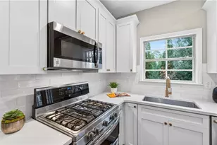 4545 Chelton Ct SE, Smyrna, GA 30080 - Photo 9