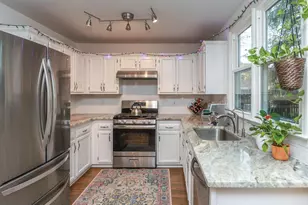 9900 Barston Ct, Alpharetta, GA 30022 - Photo 7