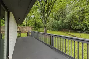 1553 McCallie Blvd NW, Atlanta, GA 30318 - Photo 23