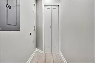 4758 Manse Dr, Forest Park, GA 30297 - Photo 9