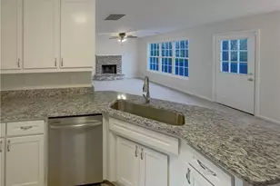 290 Trelawney Dr, Covington, GA 30016 - Photo 5