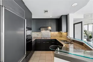 700 Park Regency Pl NE, Atlanta, GA 30326 - Photo 25
