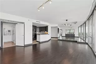 700 Park Regency Pl NE, Atlanta, GA 30326 - Photo 19
