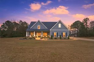 208 Ashley Glen Dr, Williamson, GA 30292 - Photo 1