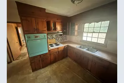 2703 Arrowood Drive, East Point, GA 30344 - Photo 21