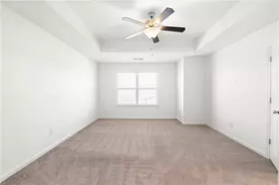 2212 Triple Crown Ln, Lithonia, GA 30058 - Photo 13