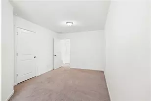 2212 Triple Crown Ln, Lithonia, GA 30058 - Photo 21