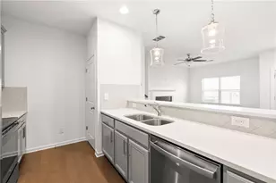 2212 Triple Crown Ln, Lithonia, GA 30058 - Photo 5