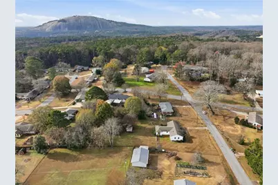 1655 Lucelle Avenue, Stone Mountain, GA 30087 - Photo 41