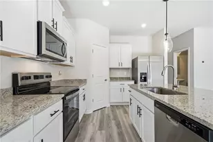 3966 Oakwood Ter Ct, Oakwood, GA 30566 - Photo 7