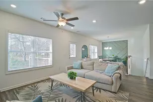 4630 Hemlock Dr SW, Austell, GA 30106 - Photo 7