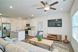 4630 Hemlock Dr SW, Austell, GA 30106 - Photo 9