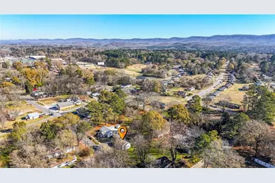 562 Highland Avenue, Summerville, GA 30747 - Photo 9