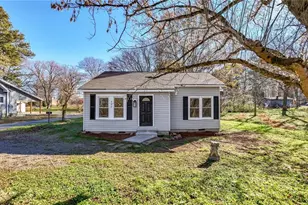 562 Highland Ave, Summerville, GA 30747 - Photo 1