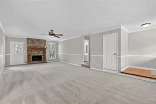 2045 Skyland Glen Dr, Snellville, GA 30078 - Photo 5