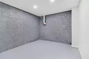 2355 Burdett Ridge Dr, Atlanta, GA 30349 - Photo 21