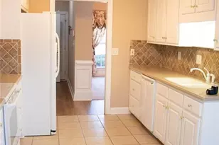 401 Myrtle Ct, Loganville, GA 30052 - Photo 5