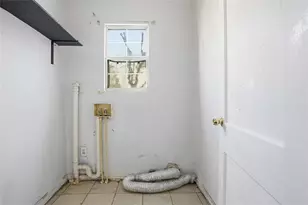 4765 Manse Dr, Forest Park, GA 30297 - Photo 9