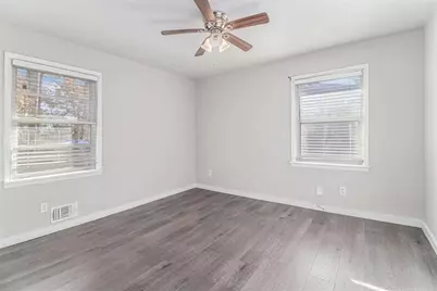 187 Hamilton E Holmes Drive, Atlanta, GA 30318 - Photo 17