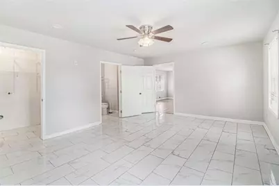 187 Hamilton E Holmes Drive, Atlanta, GA 30318 - Photo 13