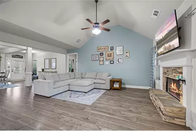 2305 Autumn Olive Way, Loganville, GA 30052 - Photo 31