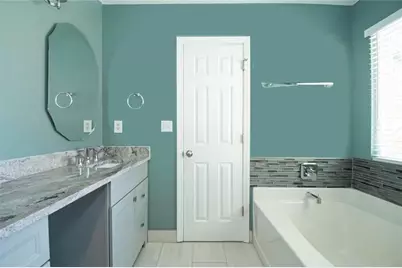 731 Bridgewood Court, Lithonia, GA 30058 - Photo 21