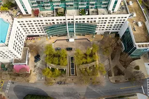 3324 Peachtree Rd NE, Atlanta, GA 30326 - Photo 3