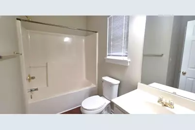 4915 Lakebrooke Run, Stone Mountain, GA 30087 - Photo 17